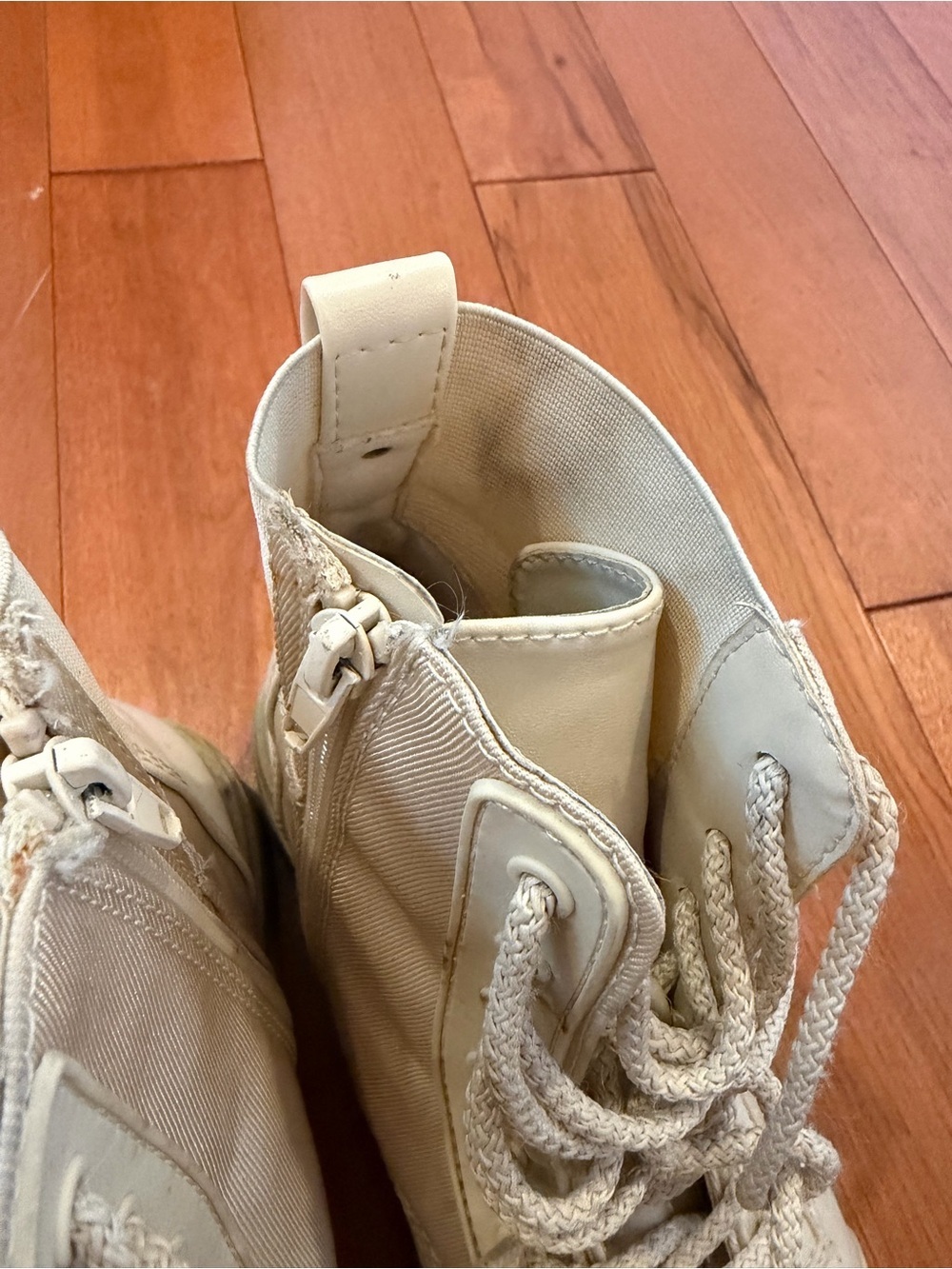 ALDO Cream Chunky Lace Up Combat Boots Size 7.5 - Picture 8 of 11